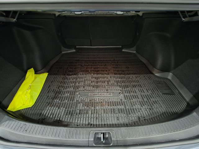 Used 2024 Toyota Corolla SE FWD image 21