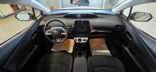 Used 2016 Toyota Prius Two image 28