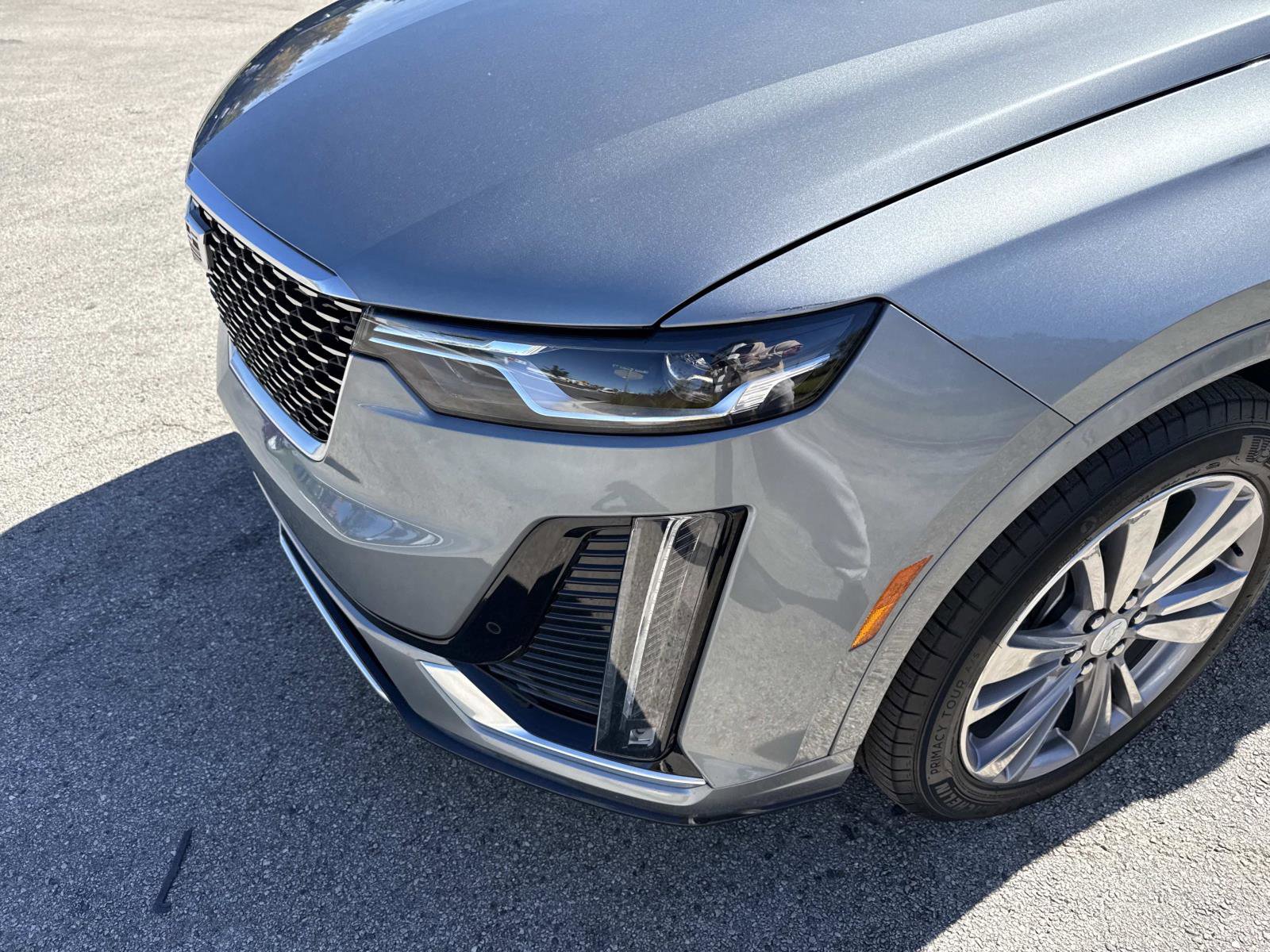 Used 2025 Cadillac XT6 Premium Luxury image 10