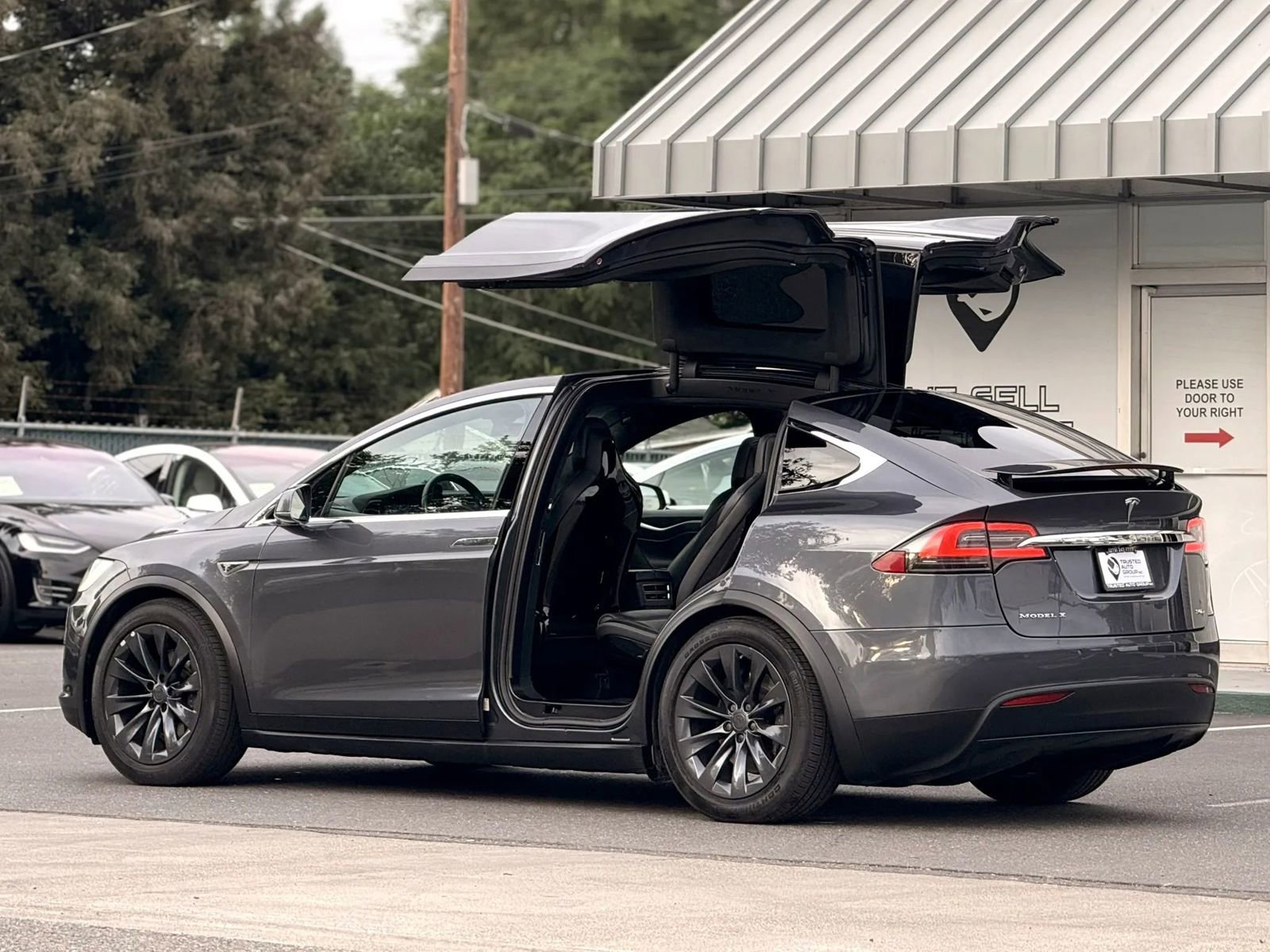 Used 2016 Tesla Model X 90D AWD/4WD image 7
