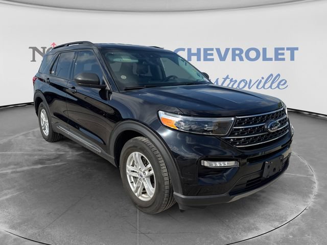 Used 2024 Ford Explorer XLT w/ Equipment Group 202A RWD image 22