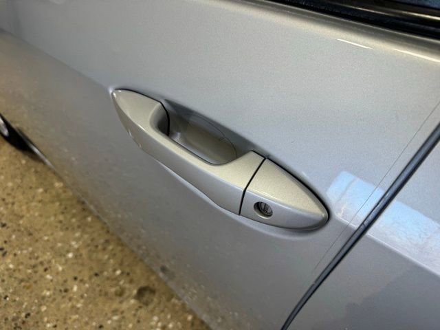 Used 2017 Toyota Corolla LE image 9