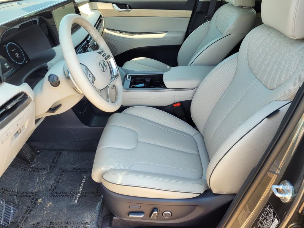 Used 2024 Hyundai Palisade Limited image 9