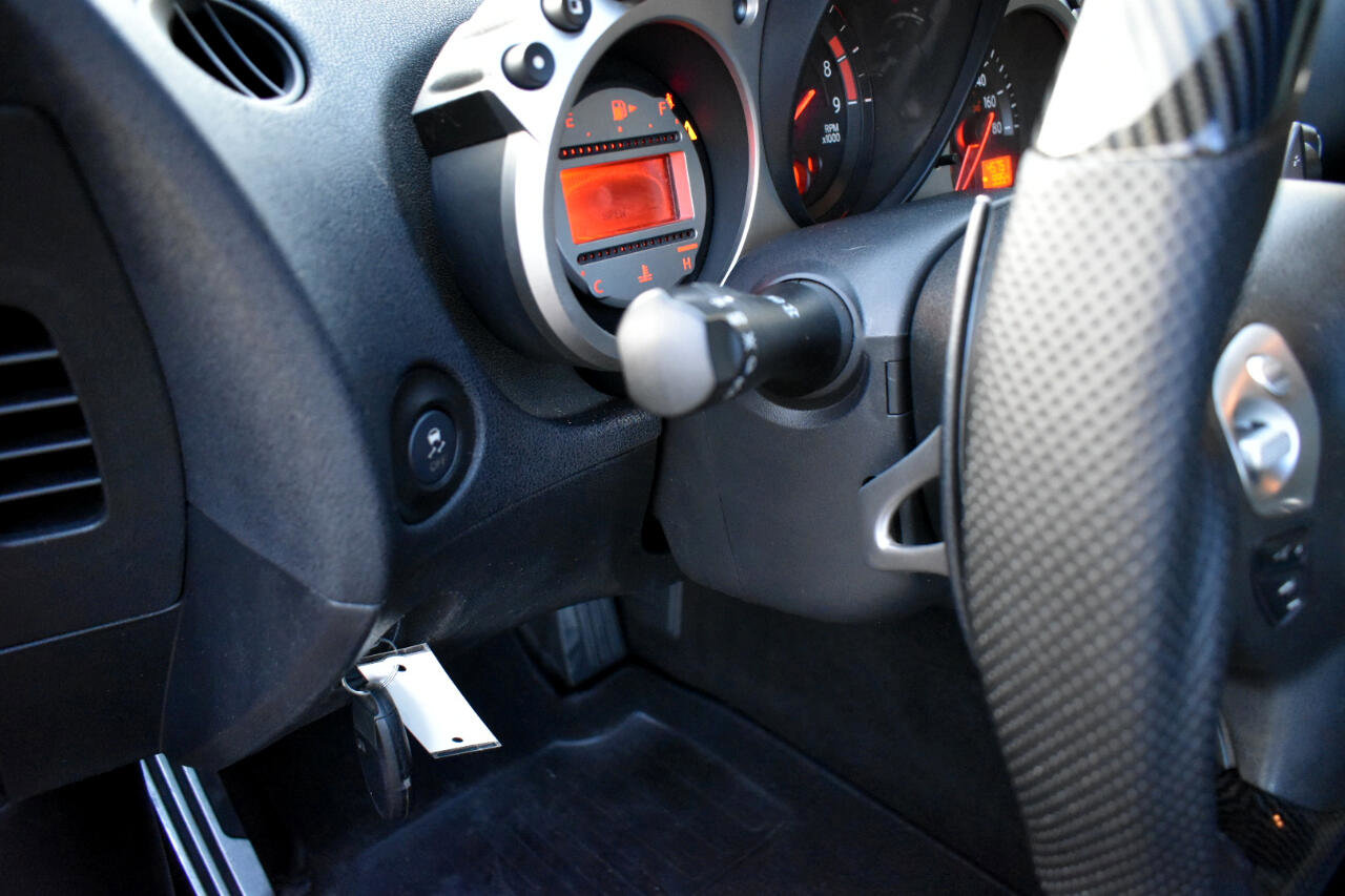 Used 2015 Nissan 370Z Coupe image 33