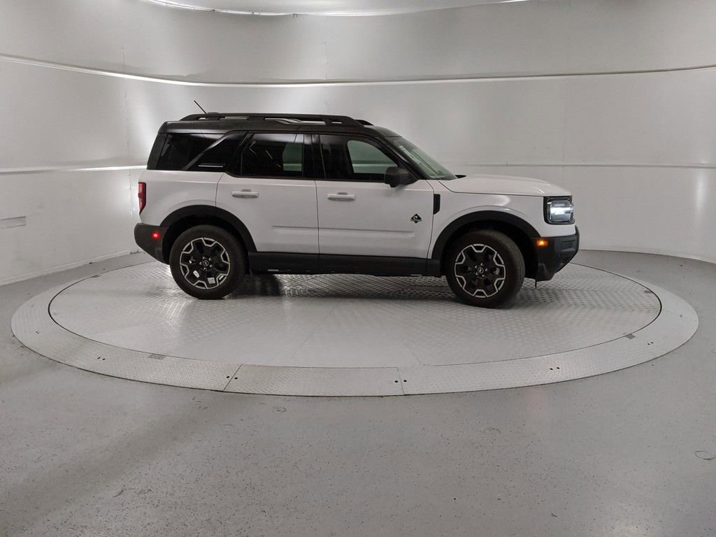 New 2025 Ford Bronco Sport Outer Banks w/ Outer Banks Tech Package+ image 2