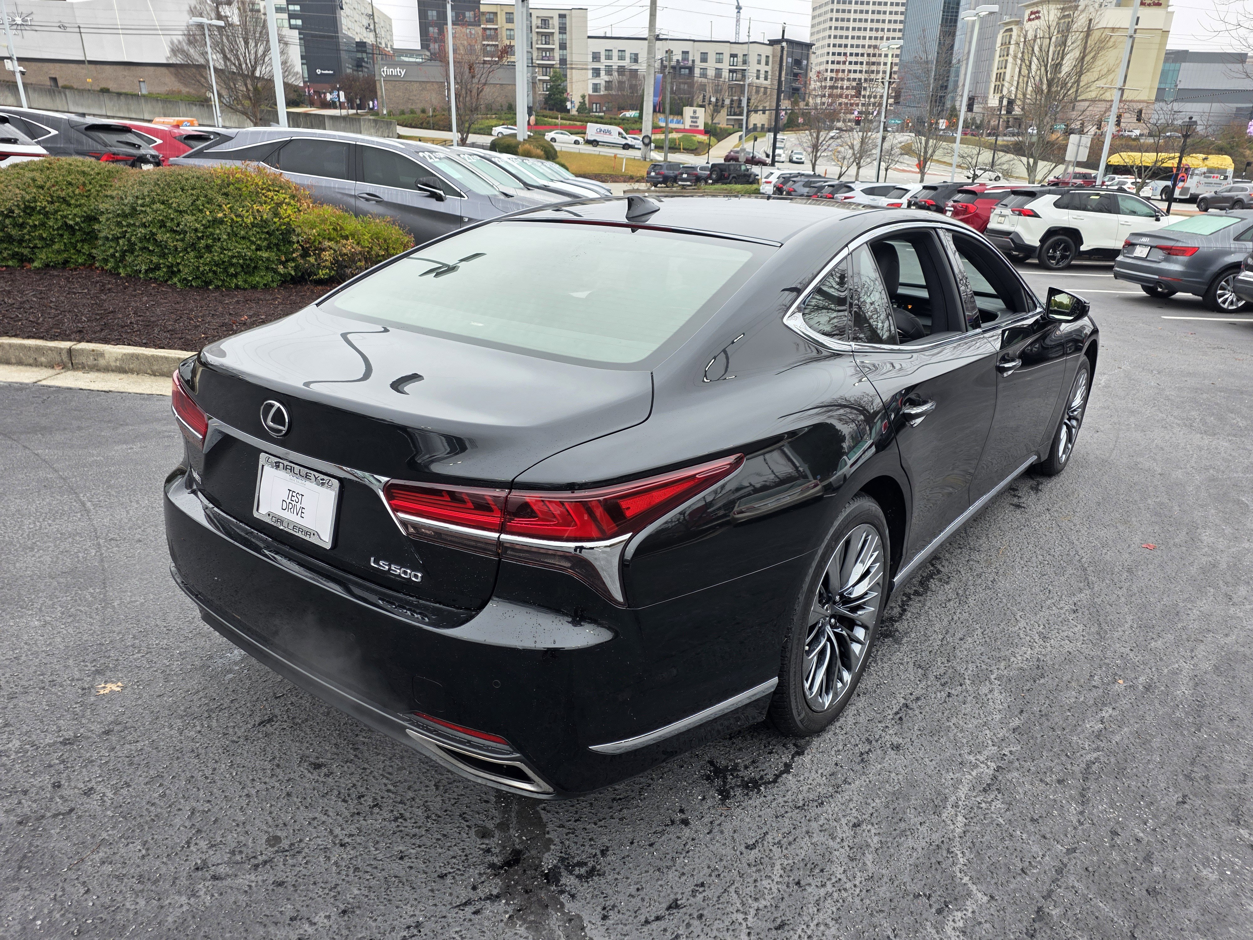 Used 2018 Lexus LS 500 image 5