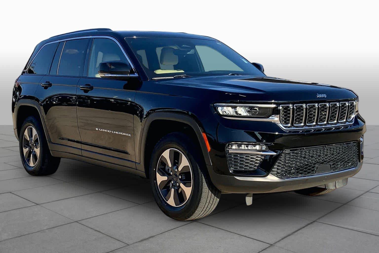 Used 2022 Jeep Grand Cherokee Limited 4xe AWD/4WD image 3