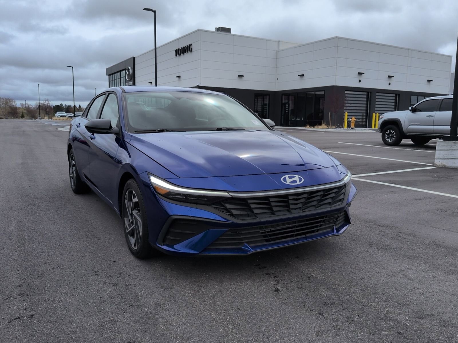 Used 2025 Hyundai Elantra Sport image 1