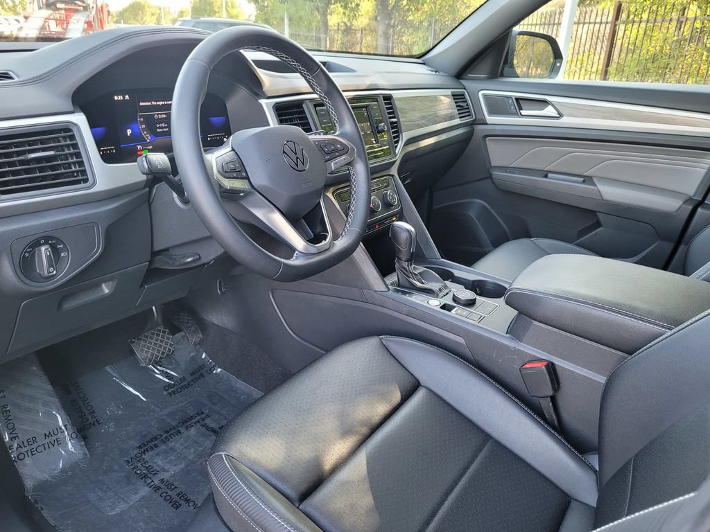 Used 2023 Volkswagen Atlas Cross Sport SE AWD/4WD image 11