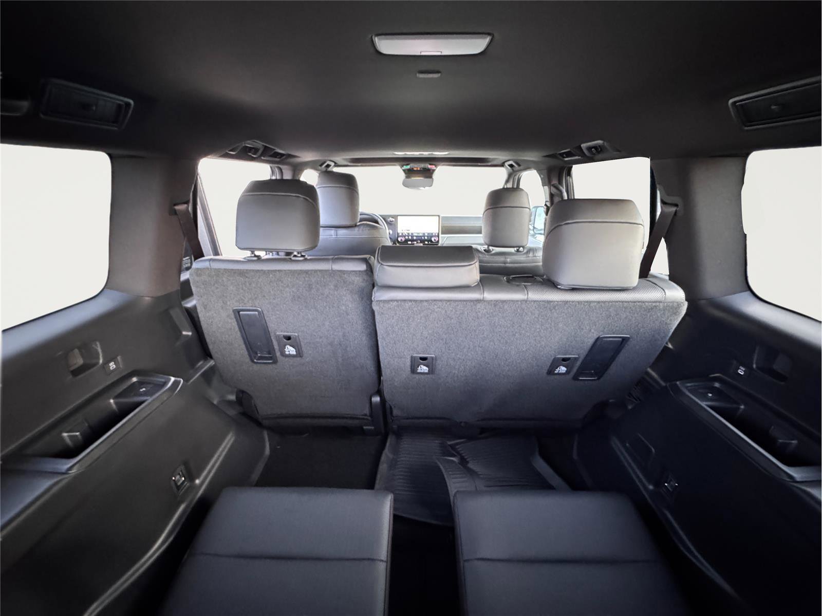 Used 2024 Lexus GX 550 w/ Accessory Package (31) AWD/4WD image 7