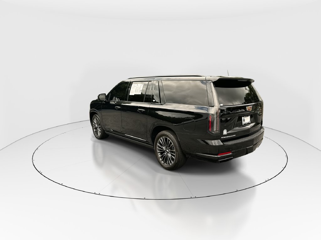 Used 2025 Cadillac Escalade ESV Sport Platinum AWD/4WD image 6