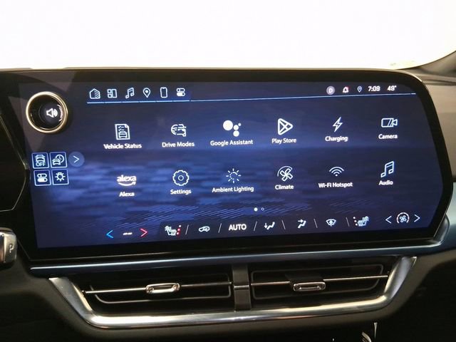 Used 2025 Chevrolet Equinox EV LT w/ Convenience Package image 26