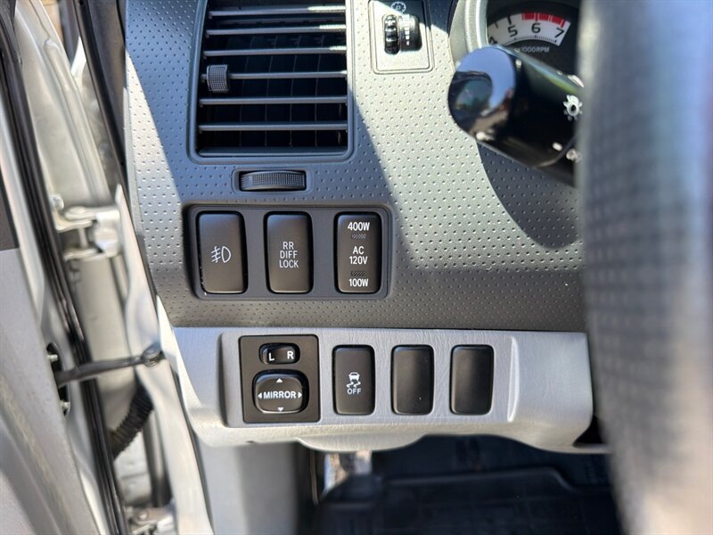 Used 2013 Toyota Tacoma PreRunner w/ TRD Off-Road Pkg RWD image 17
