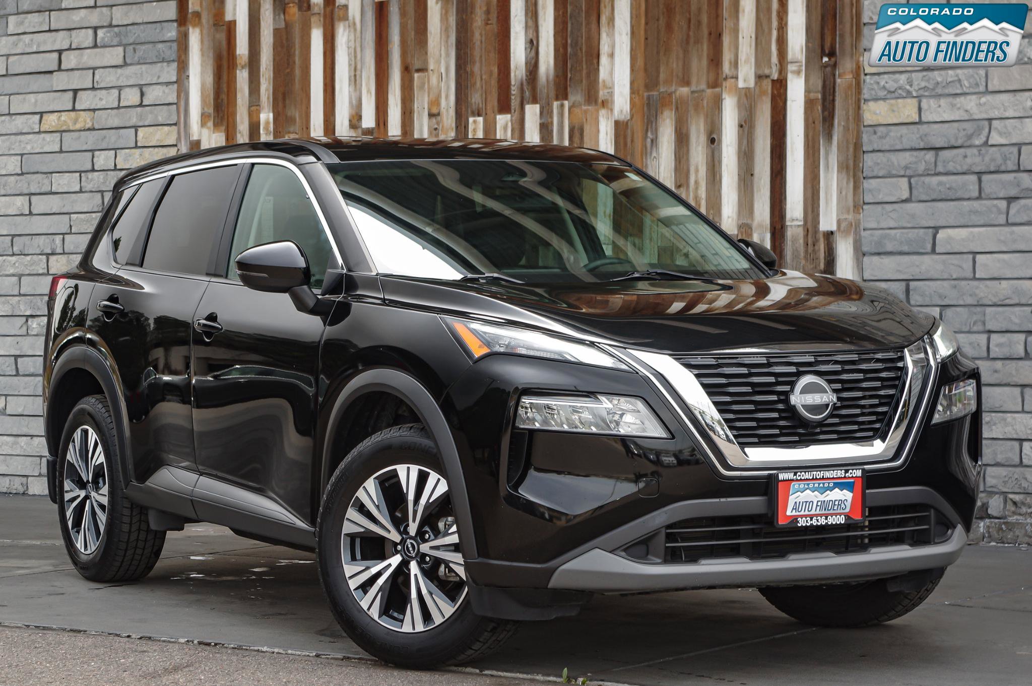 Used 2022 Nissan Rogue SV image 9