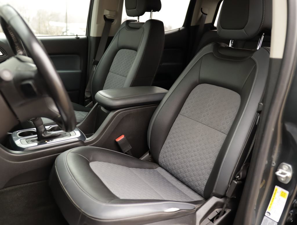 Used 2017 Chevrolet Colorado Z71 image 21