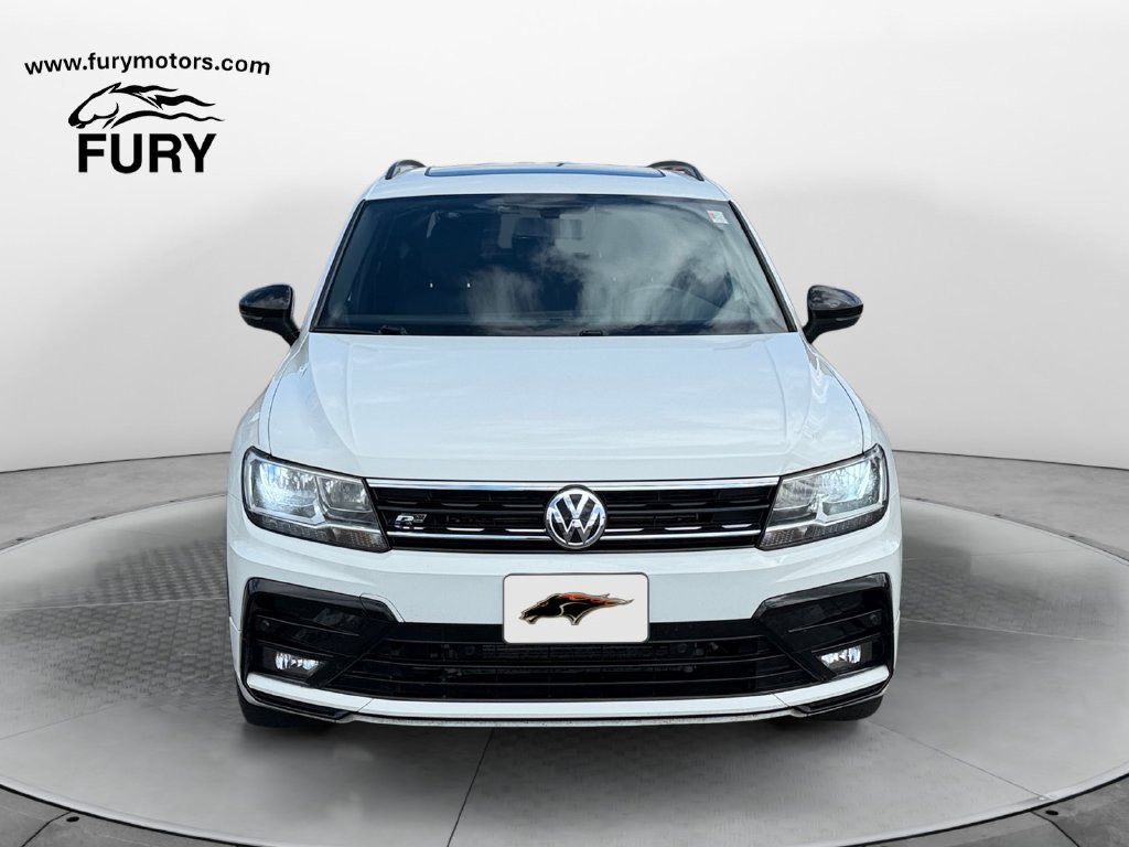 Used 2020 Volkswagen Tiguan SE R-Line AWD/4WD image 9