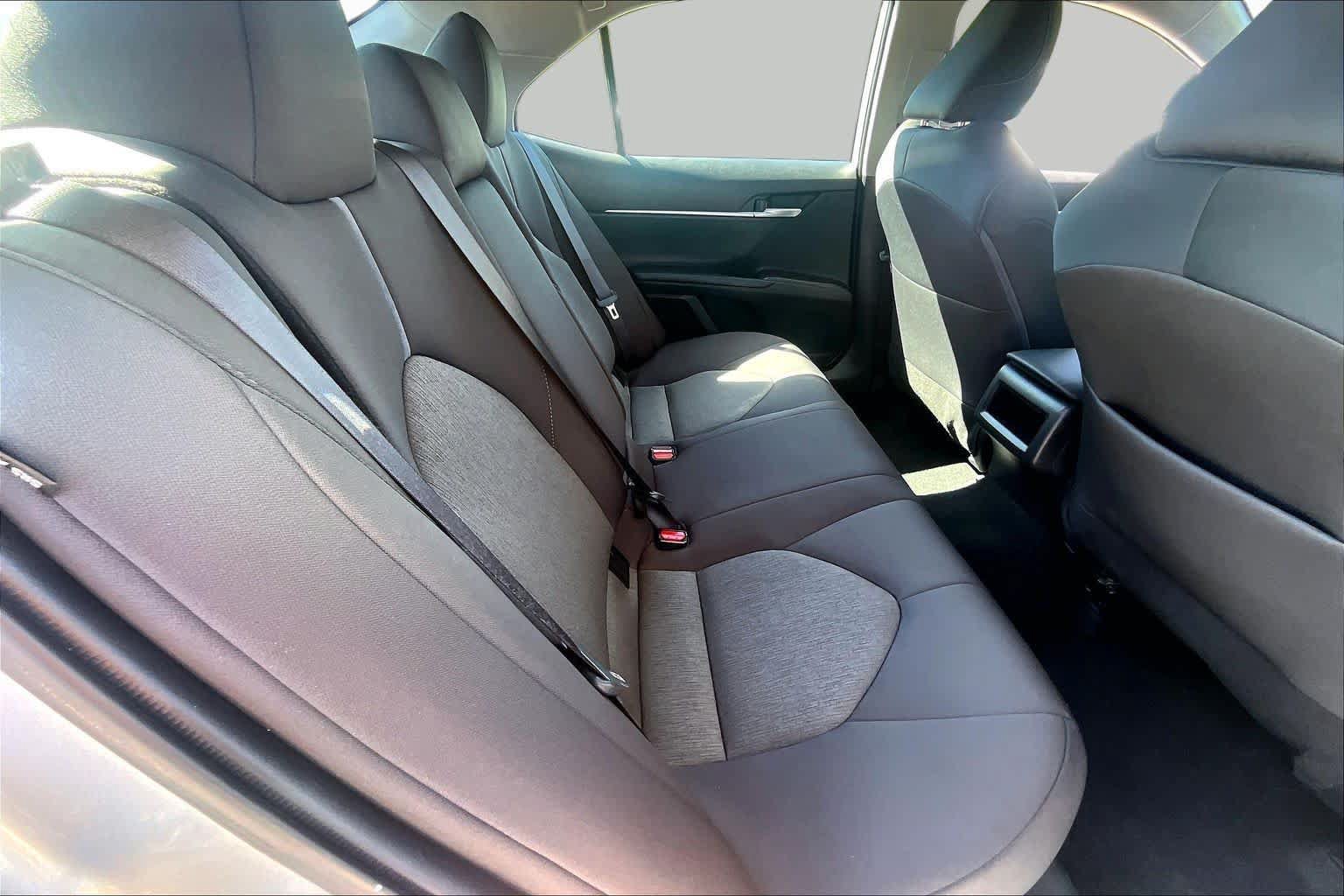 Used 2023 Toyota Camry LE FWD image 20