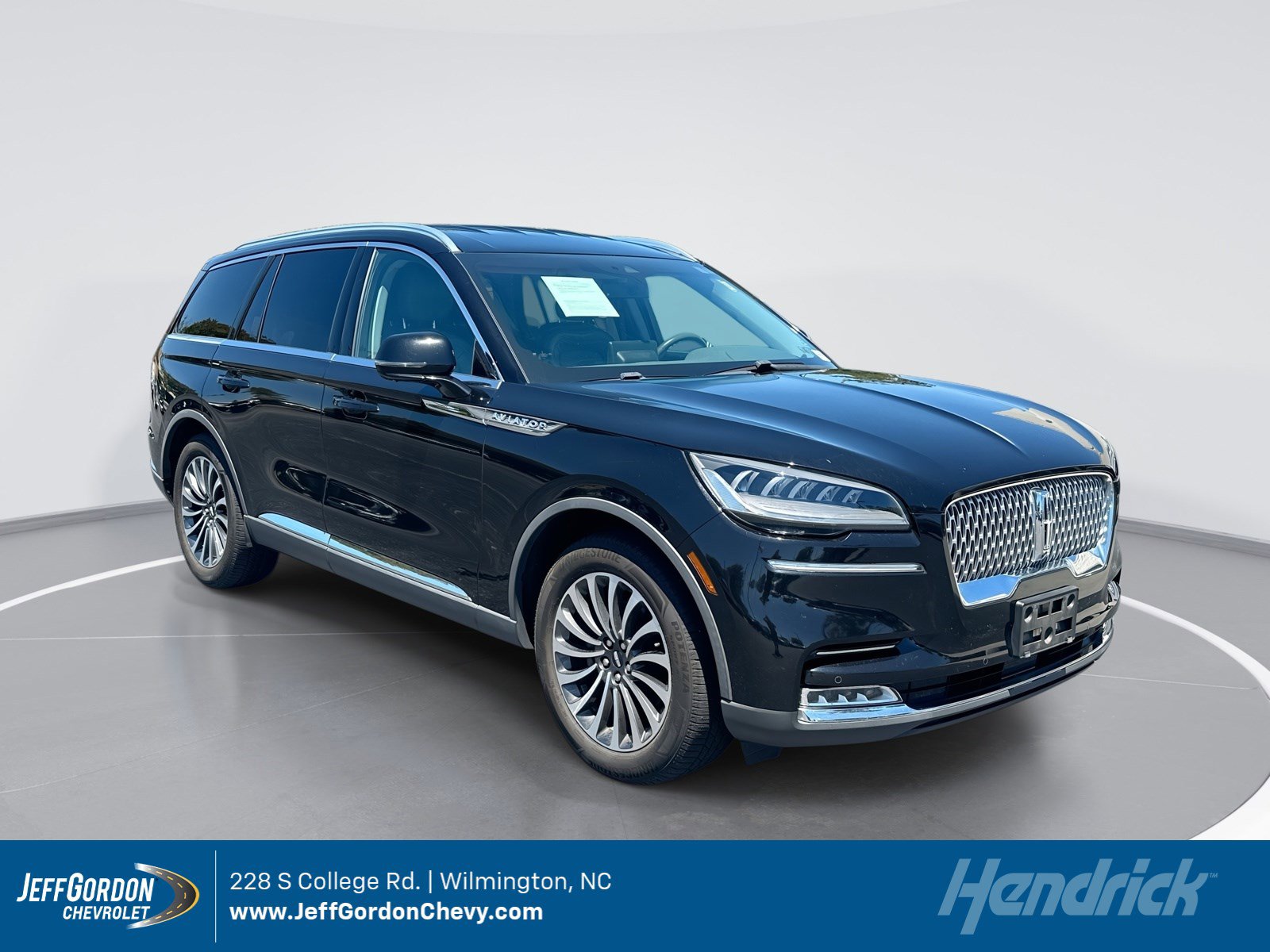 Used 2020 Lincoln Aviator Reserve w/ Elements Package Plus AWD/4WD video 1