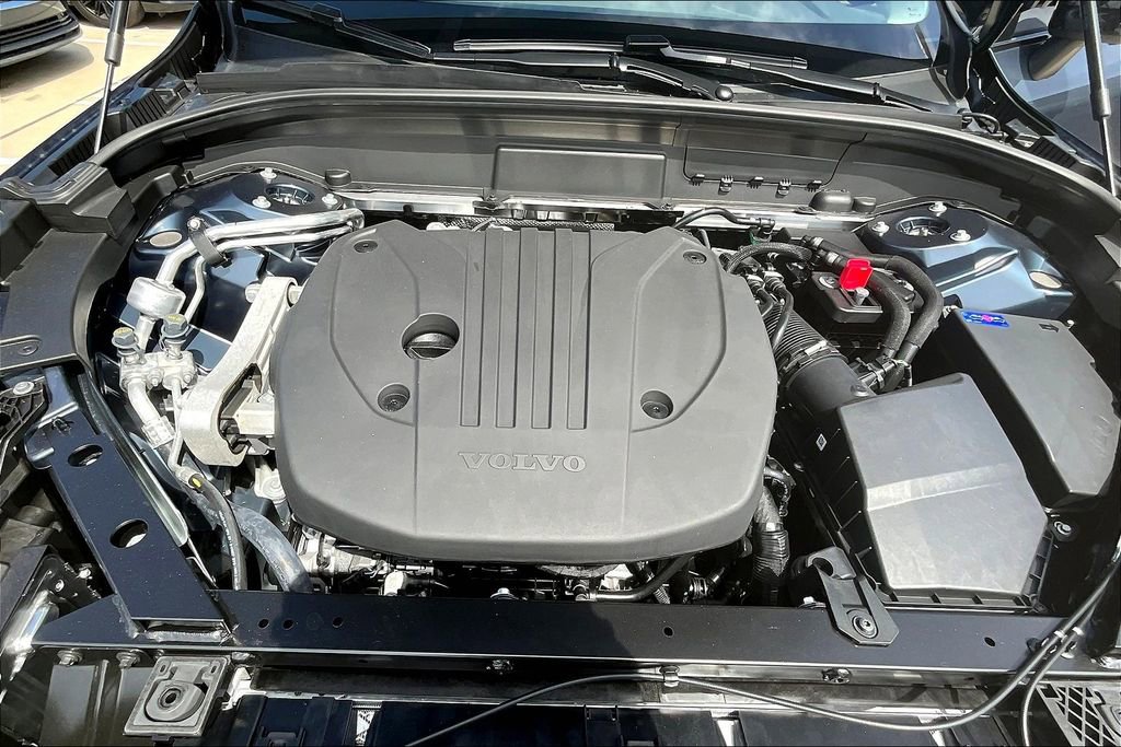 New 2026 Volvo XC60 B5 Plus w/ Climate Package image 24