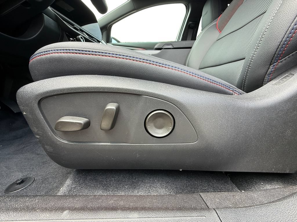 New 2026 Chevrolet Equinox EV RS w/ Convenience Package II AWD/4WD image 10