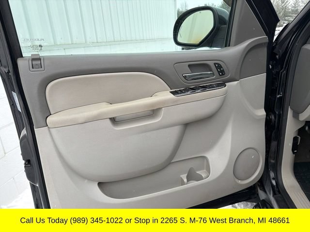 Used 2013 Chevrolet Avalanche LT AWD/4WD image 25