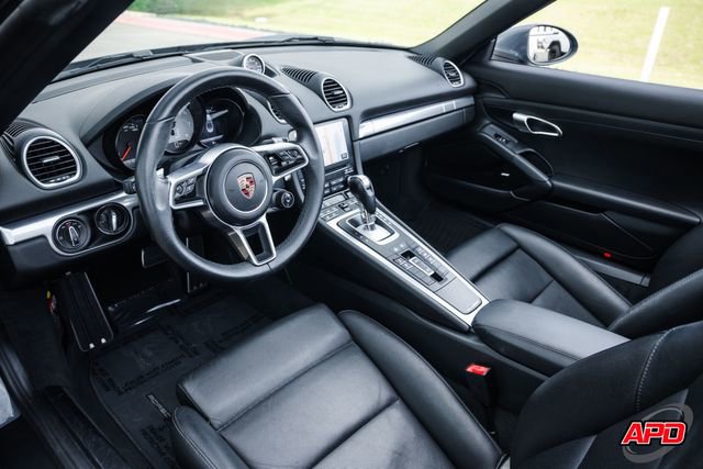 Used 2017 Porsche 718 Boxster S image 2