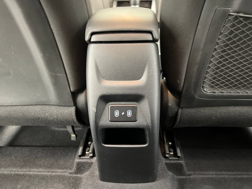 Used 2025 Hyundai Venue SEL FWD image 26