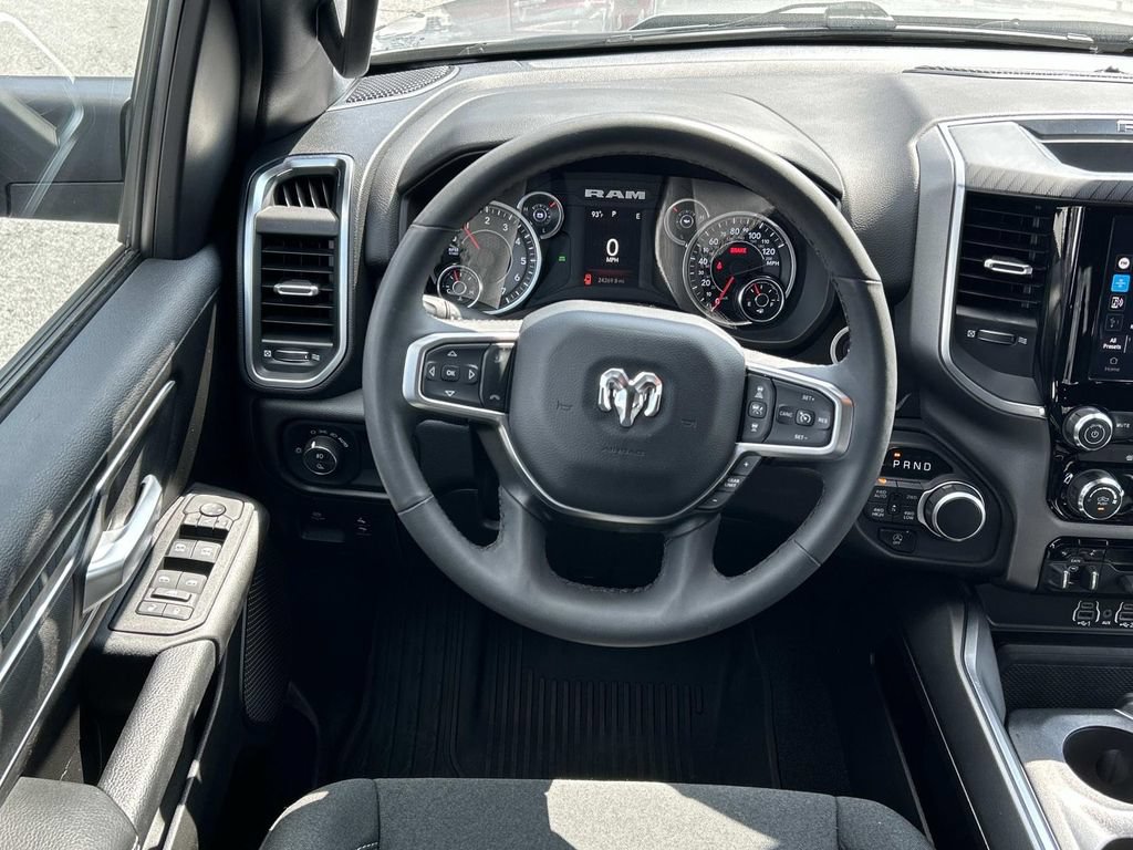 Used 2025 RAM 1500 Big Horn AWD/4WD image 13