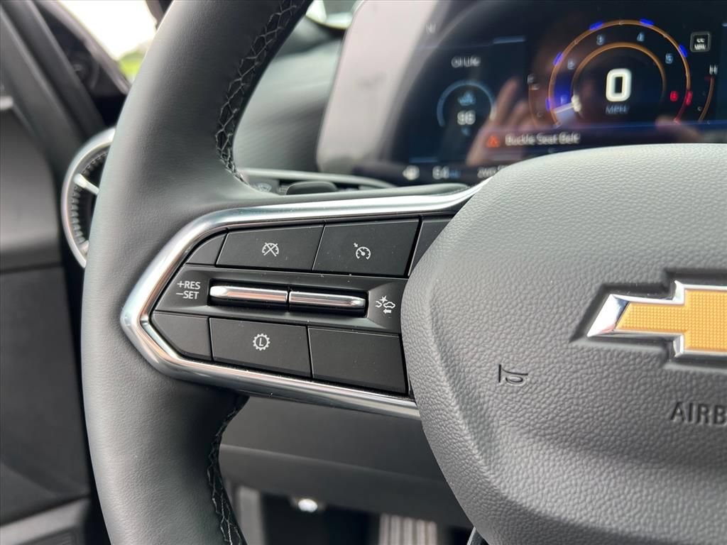 Used 2026 Chevrolet Equinox LT w/ Safety and Technology Package AWD/4WD image 19