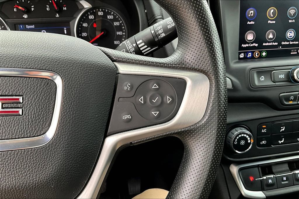 Used 2024 GMC Terrain SLE image 25