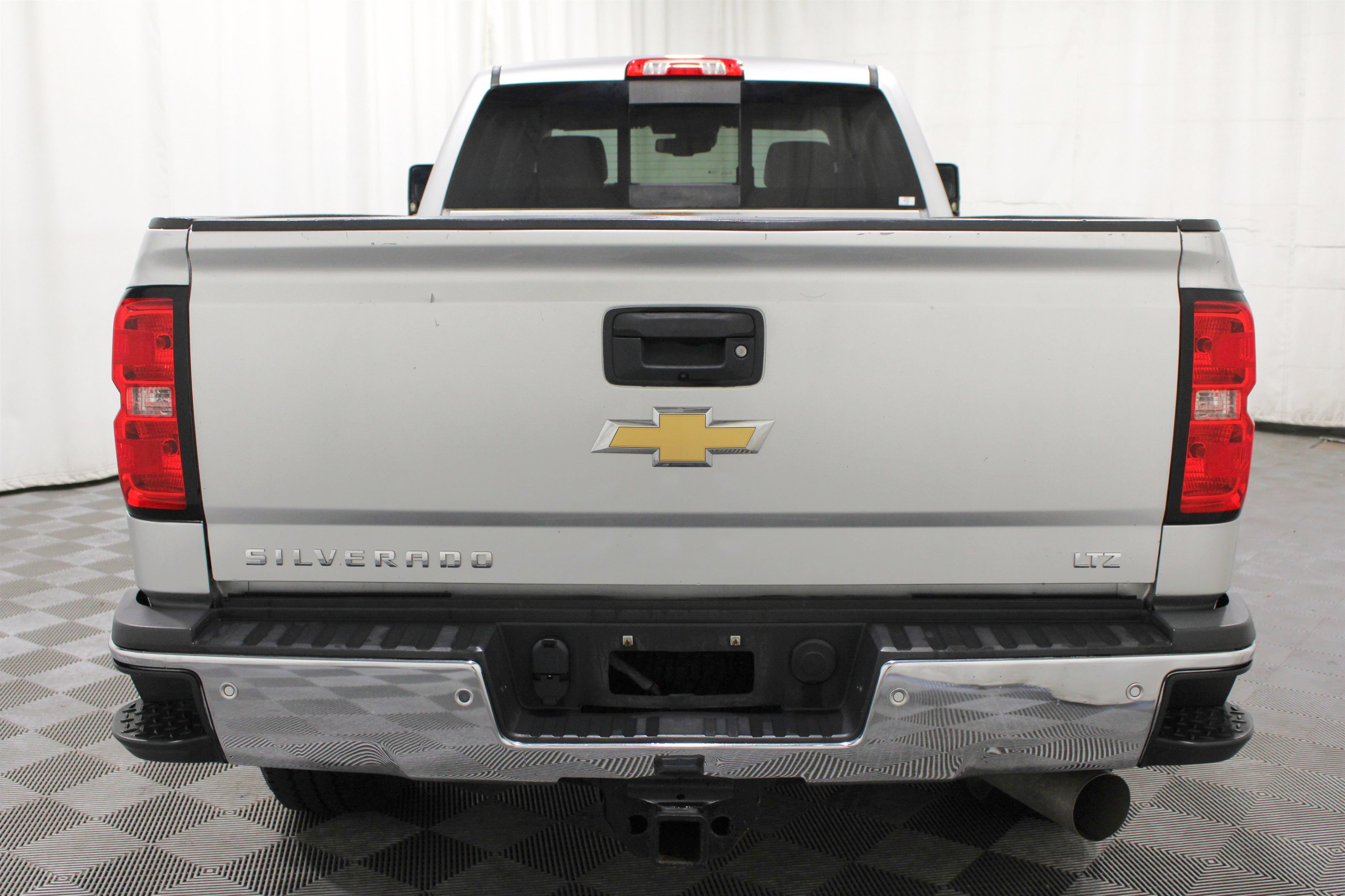 Used 2018 Chevrolet Silverado 2500 LTZ w/ Duramax Plus Package AWD/4WD image 31