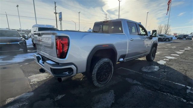 Used 2022 GMC Sierra 2500 Denali w/ Denali Ultimate Package image 8