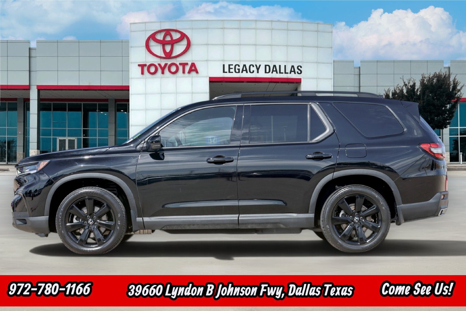 Used 2025 Honda Pilot Black Edition image 7