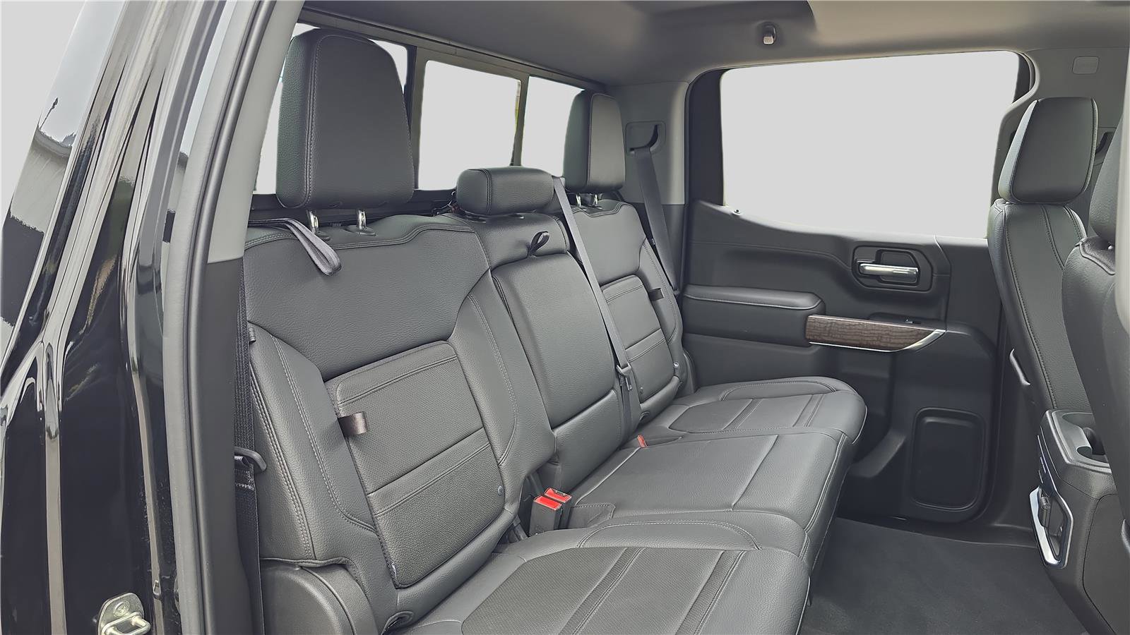 Used 2021 GMC Sierra 1500 Denali w/ Denali Ultimate Package AWD/4WD image 17