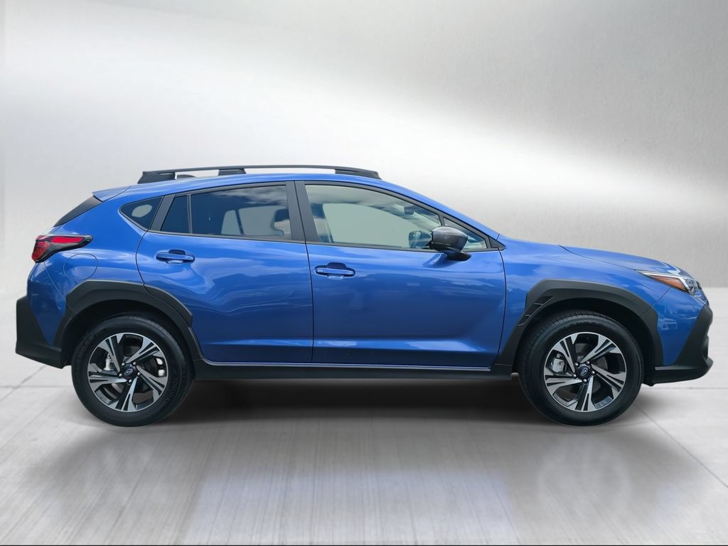 Used 2025 Subaru Crosstrek 2.5i Premium w/ Crosstrek Mirror Package AWD/4WD image 2