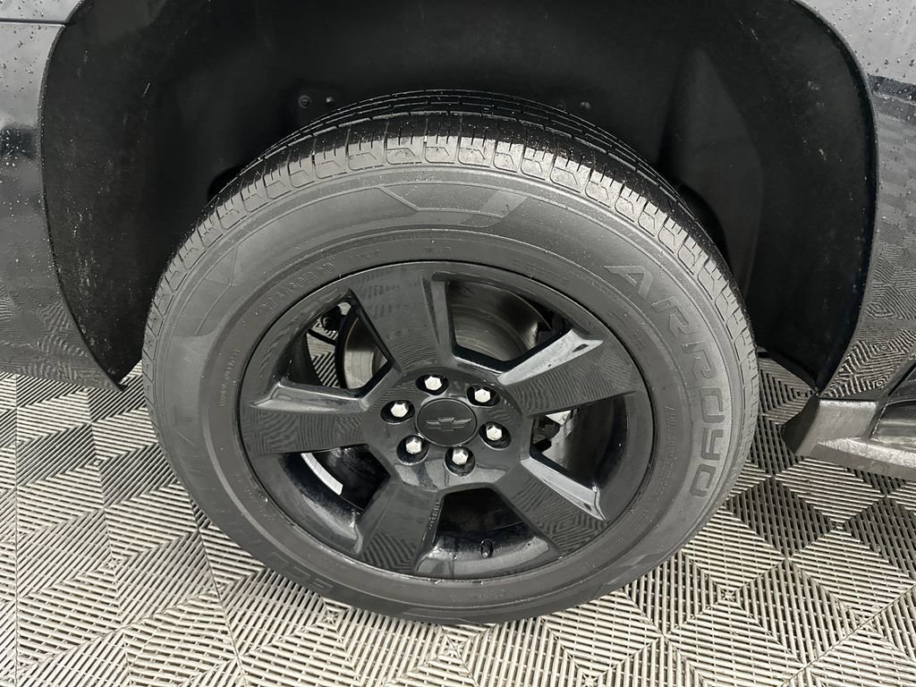 Used 2017 Chevrolet Suburban LT w/ LT Midnight Edition AWD/4WD image 19