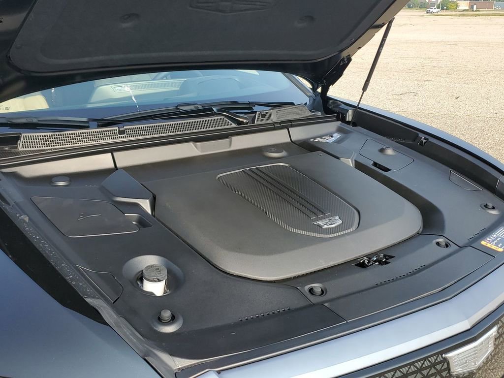 New 2026 Cadillac Lyriq V w/ Exterior Carbon Fiber Package image 30