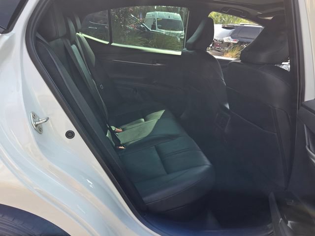 Used 2025 Toyota Camry XSE FWD image 17