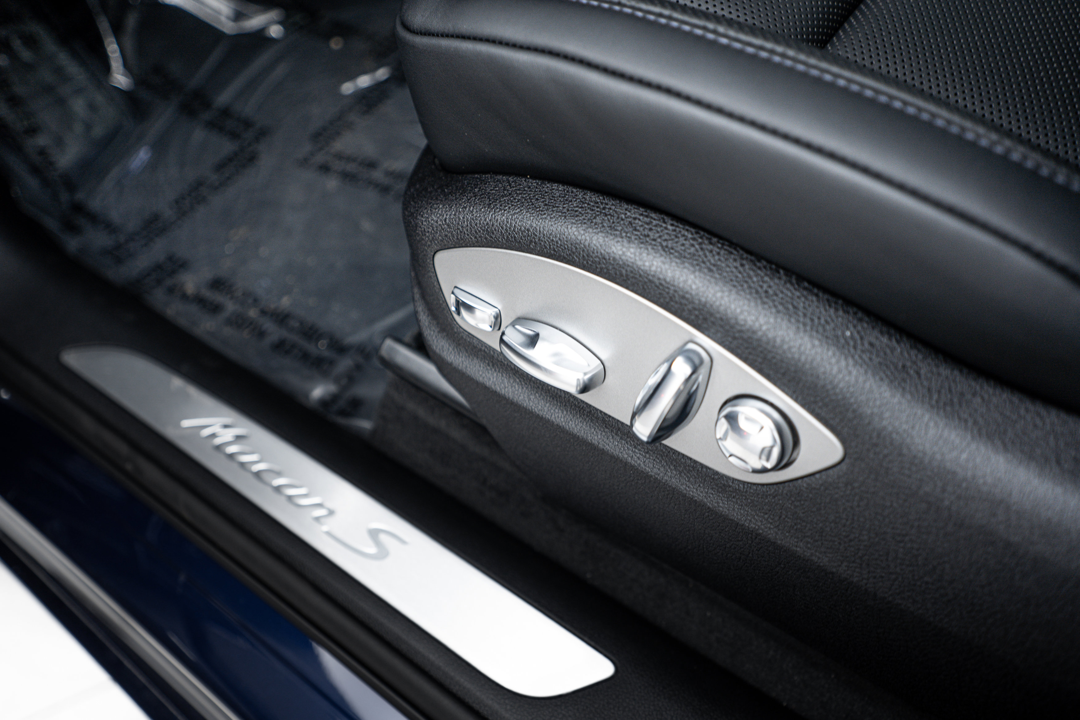 New 2025 Porsche Macan S image 19