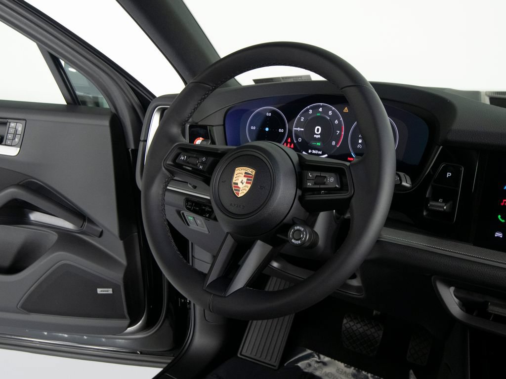New 2026 Porsche Cayenne E-Hybrid AWD/4WD image 32