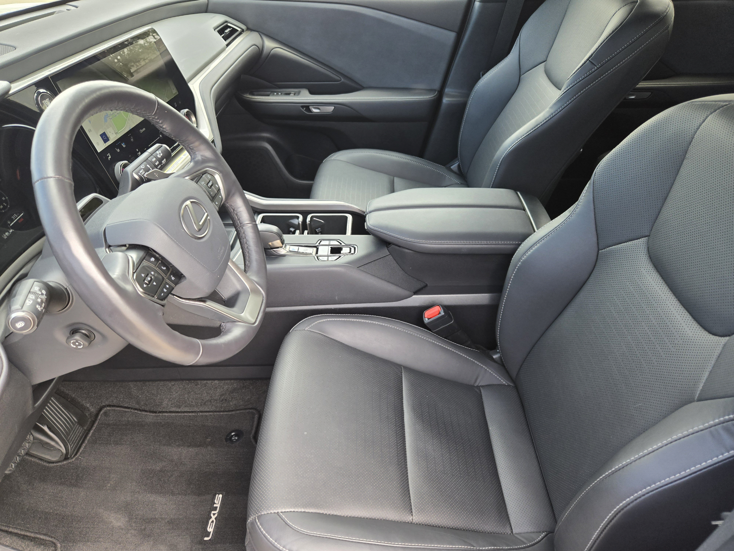 Used 2026 Lexus TX 350 AWD w/ Technology Package image 8