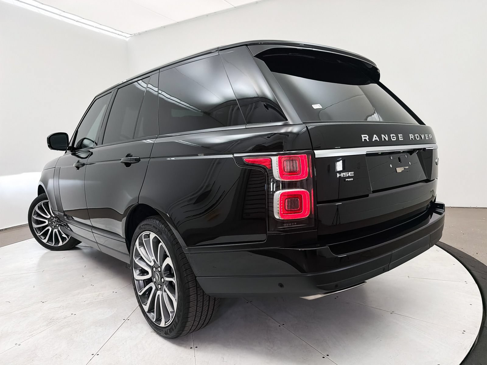 Used 2020 Land Rover Range Rover HSE AWD/4WD image 10