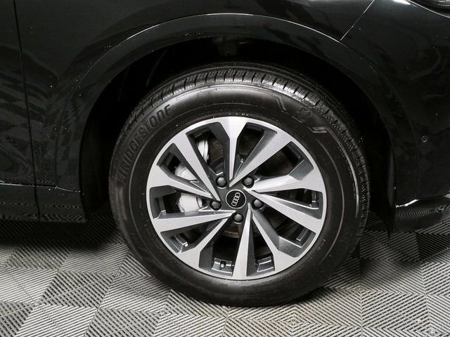 Used 2025 Audi Q6 e-tron Prestige w/ Black Warm Weather Package image 39