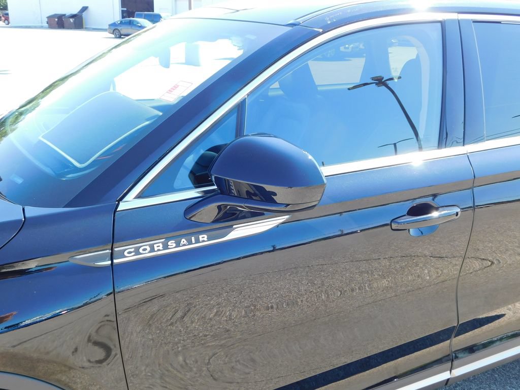 Used 2023 Lincoln Corsair FWD image 11