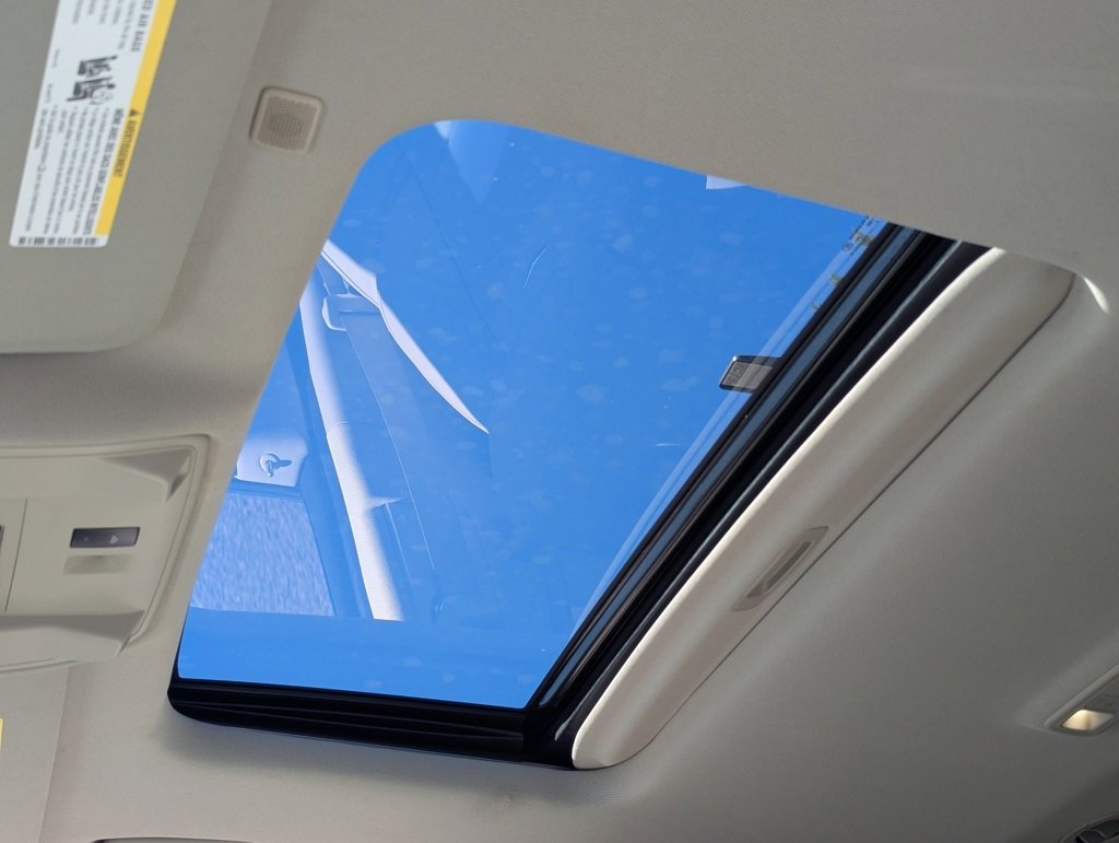 Used 2018 Cadillac Escalade Luxury image 26