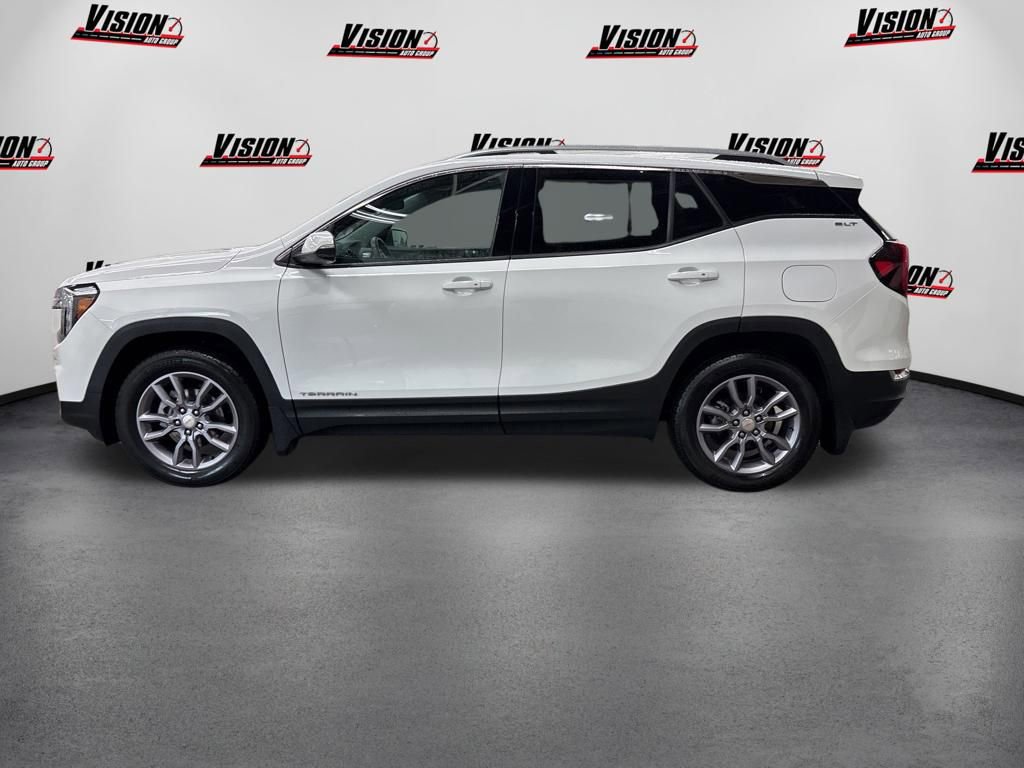 Used 2023 GMC Terrain SLT w/ LPO, Floor Liner Package AWD/4WD image 8