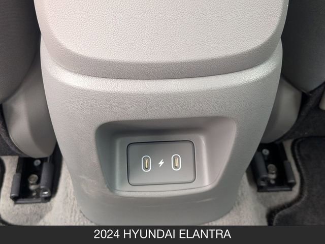 Used 2024 Hyundai Elantra SEL FWD image 16