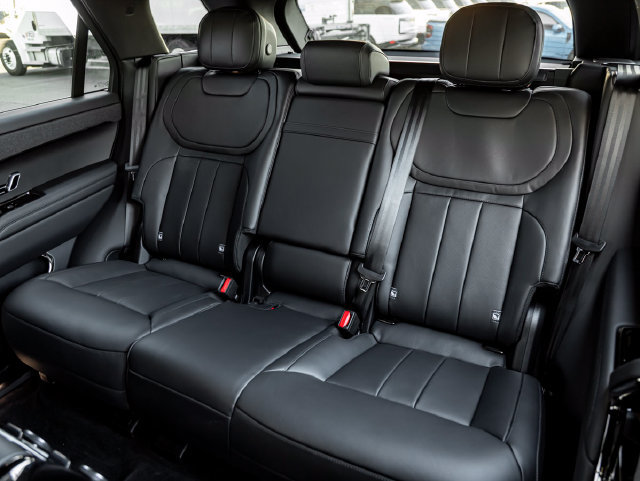 New 2026 Land Rover Range Rover Sport Dynamic SE AWD/4WD image 27