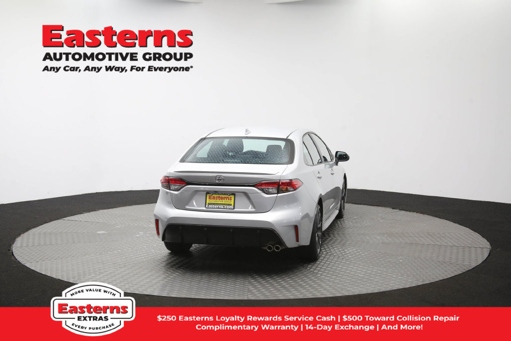Used 2025 Toyota Corolla SE FWD image 40