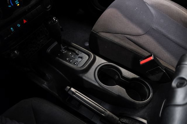 Used 2015 Jeep Wrangler Unlimited Sport AWD/4WD image 57